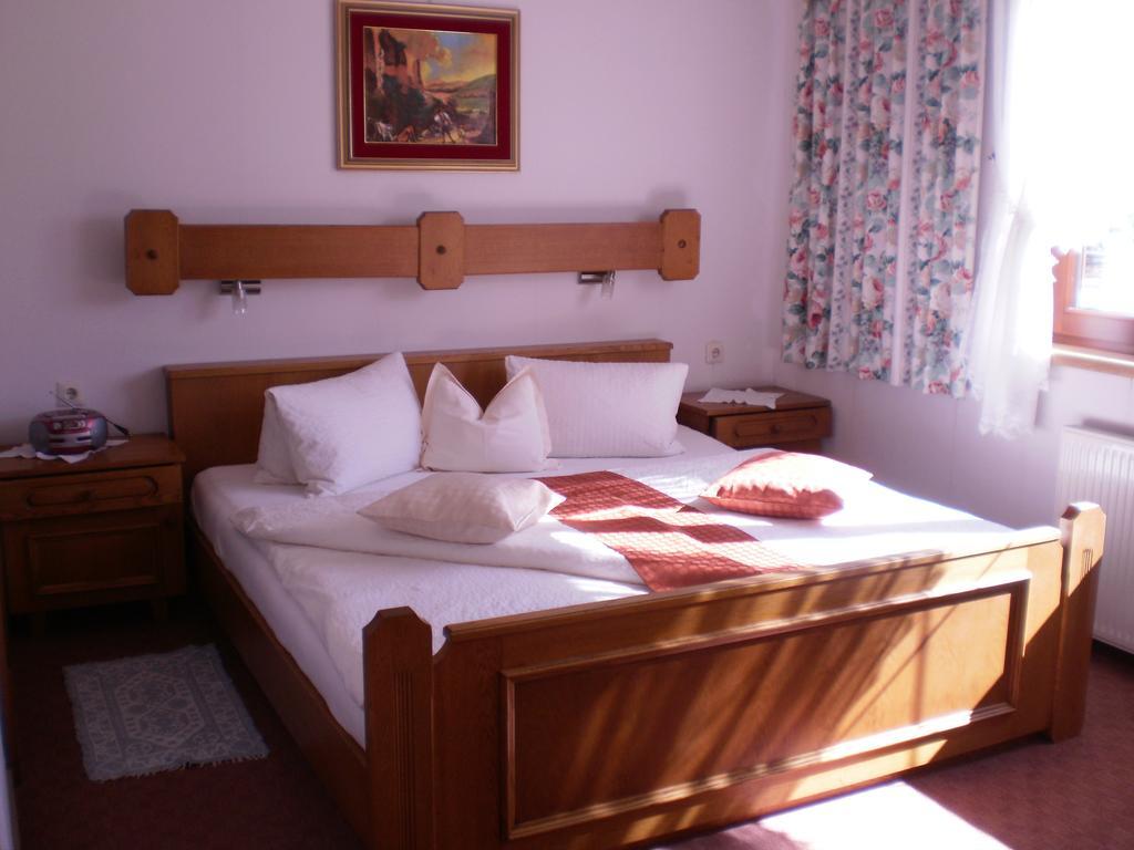 Pension Leyrer Kotschach-Mauthen Dış mekan fotoğraf